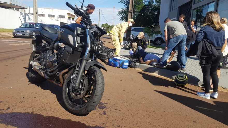Motociclistas ficam feridos em forte colisão no Alto Alegre