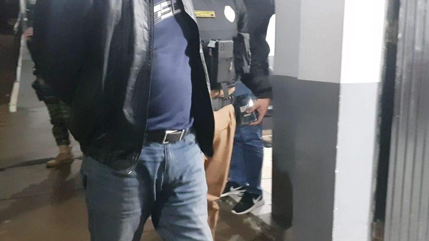 Idoso é preso por descumprir medida protetiva e por ameaça