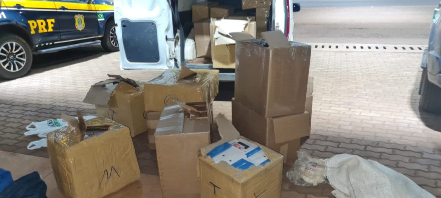Mercadorias são apreendidas pela Polícia Rodoviária Federal em Cascavel