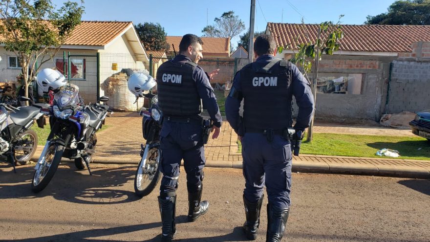 Grávida e com filho pequeno, mulher é despejada de residência no Cascavel Velho
