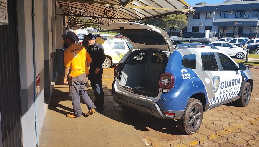Cowboy é preso por dívida de pensão alimentícia