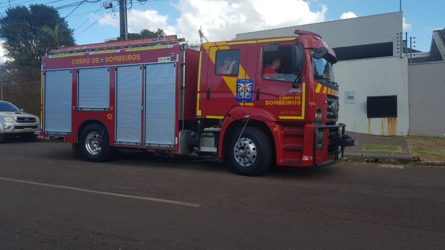 Incêndio em quadro de energia solar mobiliza Corpo de Bombeiros no Centro