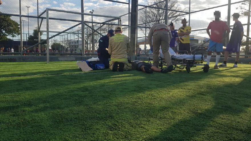 Homem fica ferido durante partida de futebol no Pioneiros Catarinenses