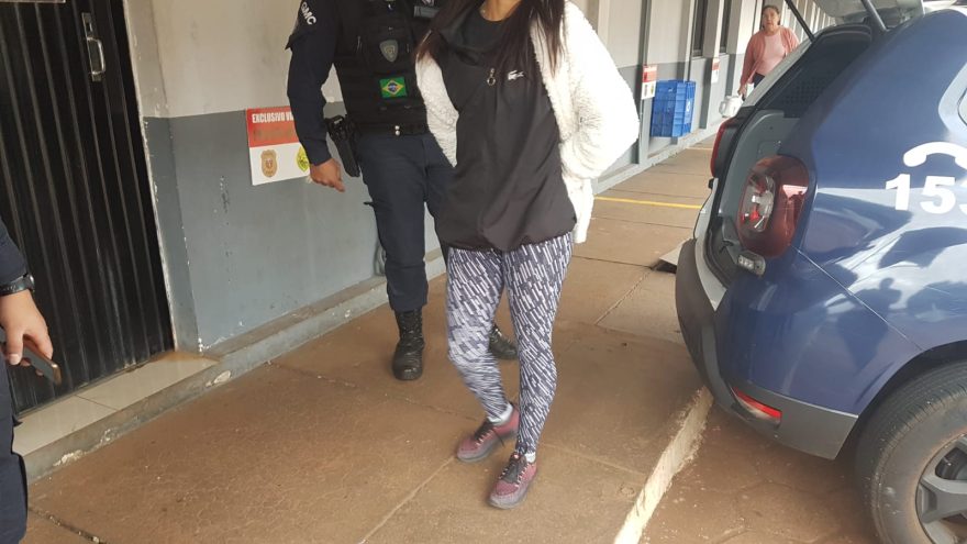 Após causar confusão na rodoviária, mulher é detida pela Guarda Municipal