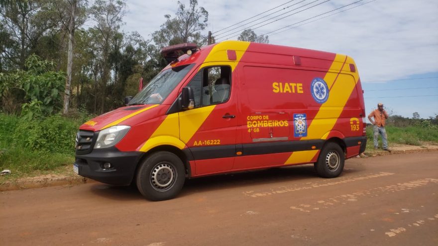 Ciclista fica ferido em acidente no Bairro XIV de Novembro