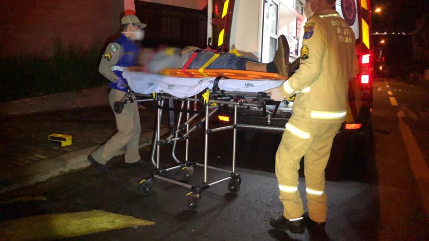 PM ajuda motociclista que havia sofrido queda e percebe que veículo havia sido furtado