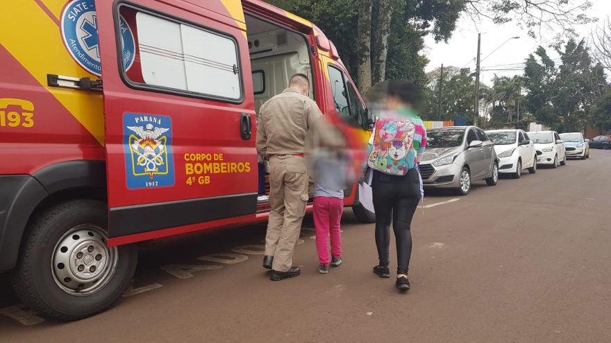 Menina de seis anos é socorrida pelo Siate na Escola Teotônio Vilela