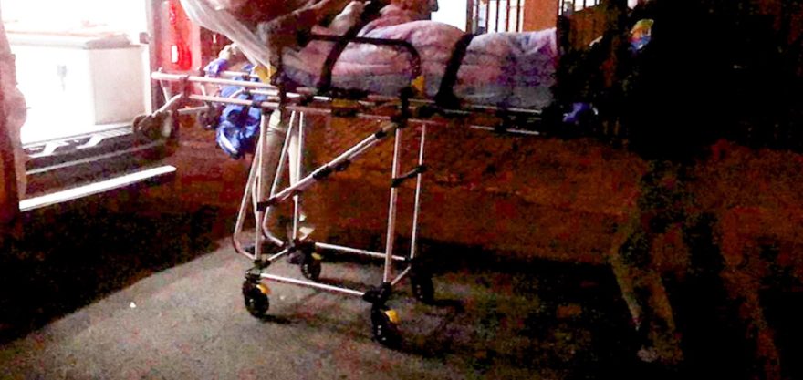 Idoso fica ferido ao sofrer queda em residência no Guarujá