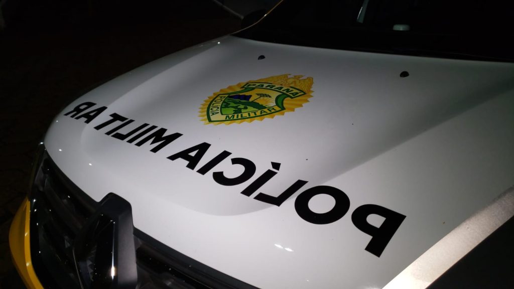 Homem é baleado em residência no município de Corbélia Homem é baleado em residência no município de Corbélia