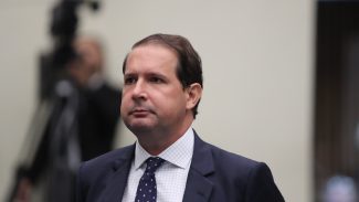 Onde e por que a 1ª Vice Presidência da ALEP, presidida por Marcel Micheletto, gasta mais de R$ 280 Mil mensais em cargos comissionados? Onde e por que a 1ª Vice Presidência da ALEP, presidida por Marcel Micheletto, gasta mais de R$ 280 Mil mensais em cargos comissionados?