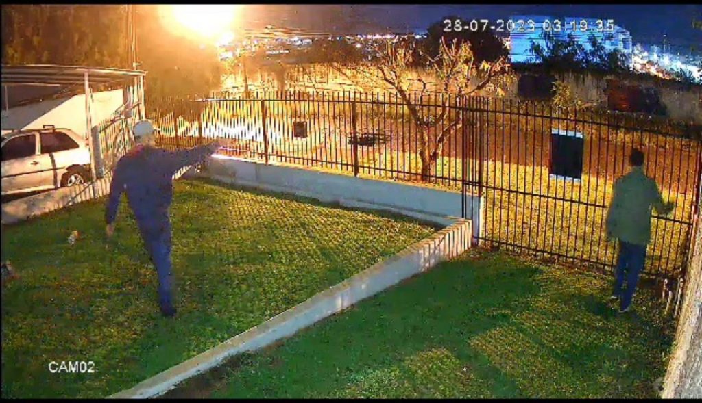 Ladrões furtam residência enquanto moradores dormiam no bairro Alto Alegre Ladrões furtam residência enquanto moradores dormiam no bairro Alto Alegre