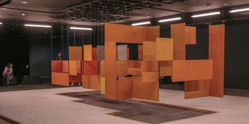 Imagem referente a Exposição e livro revisitam obra de Hélio Oiticica, que teria 86 anos