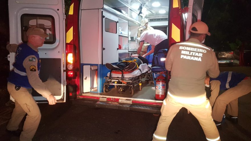 Jovem é esfaqueado na Rua Antônio Alves Massaneiro, no Bairro Country