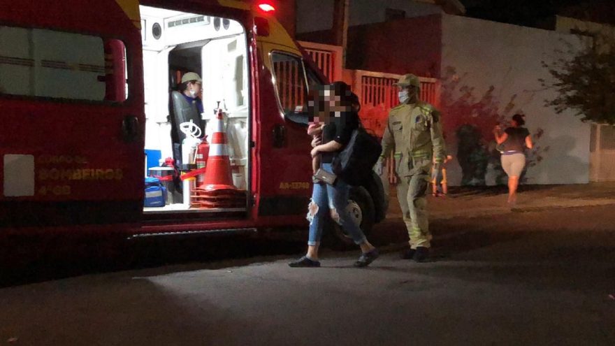 Criança é atendida pelo Siate após se queimar com água quente