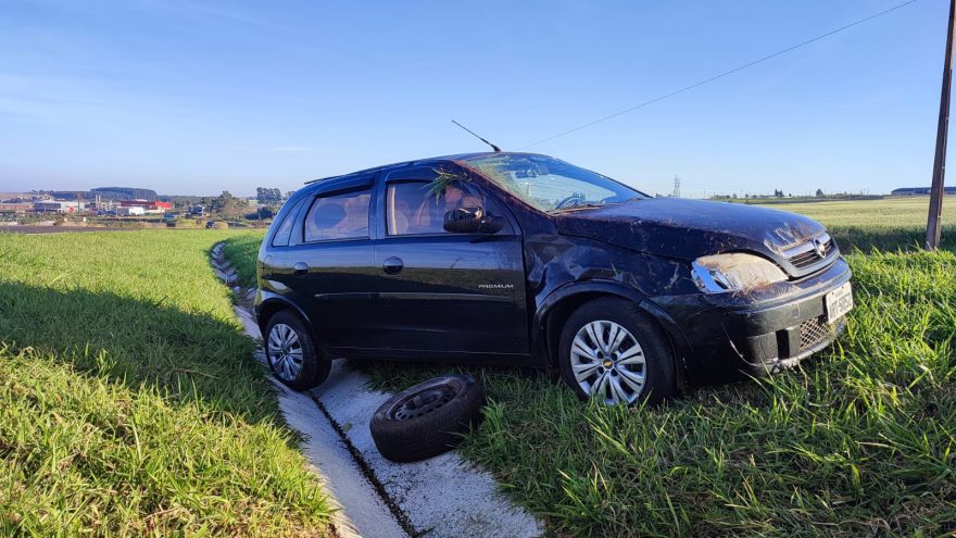 Capotamento é registrado na rodovia PRc-467, em Cascavel