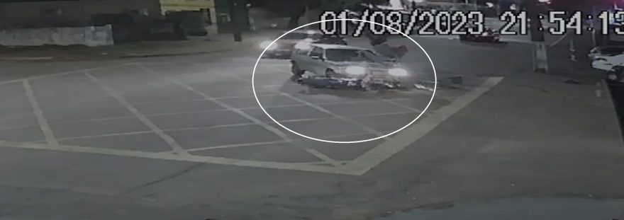 Câmera registra forte colisão que deixou motociclista ferido no Floresta