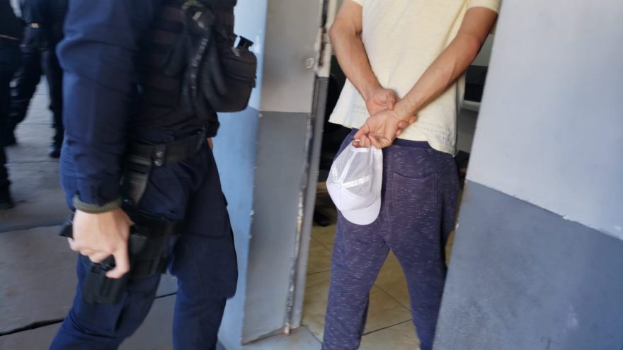 Homem que era procurado pela Justiça pelo crime de tráfico é detido pela Guarda Municipal