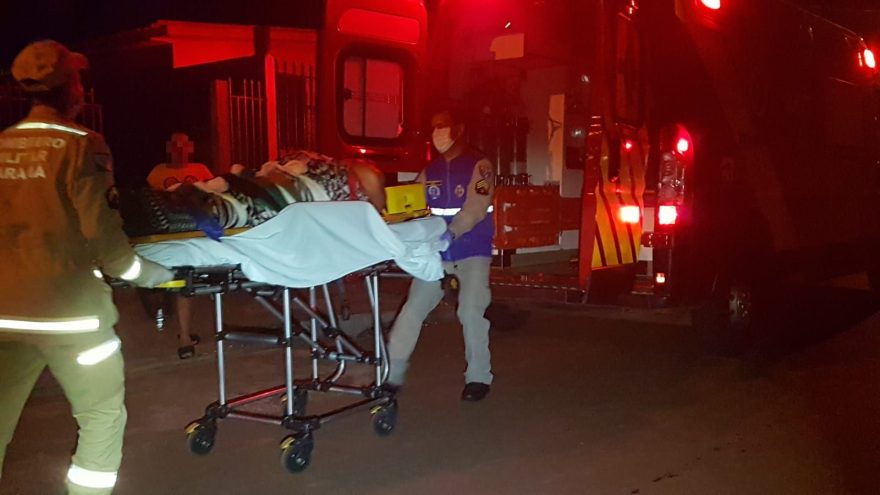 Idosa fratura perna ao sofrer queda em banheiro de residência no Interlagos