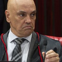 Moraes multa Monark em R$ 300 mil por descumprimento de decisão