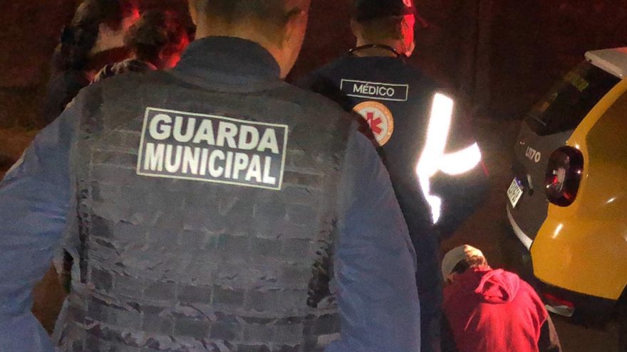 Homem em surto mobiliza PM, GM e Samu ao Pioneiros Catarinenses