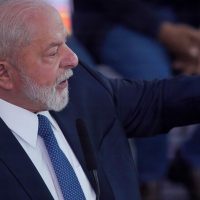 Imagem referente a Amapá “pode continuar sonhando” com exploração de petróleo, diz Lula