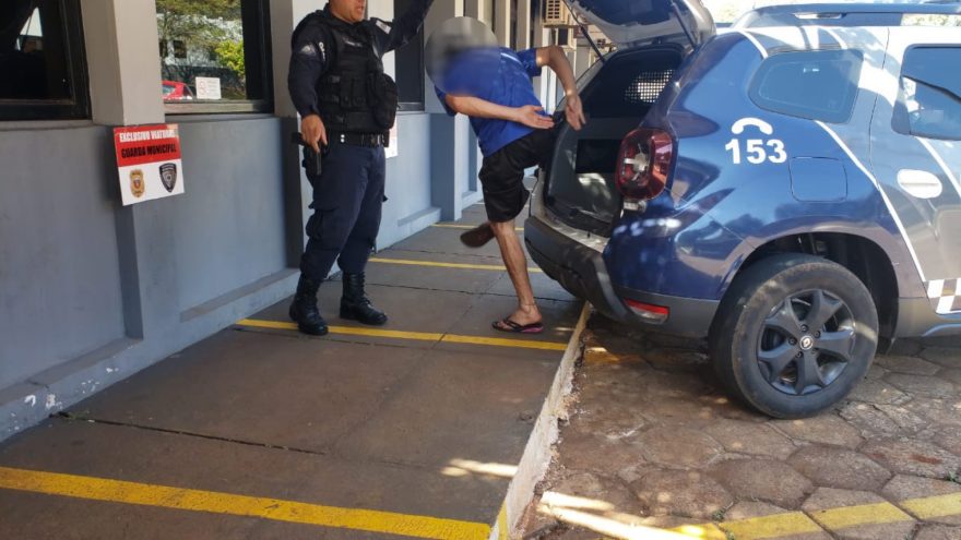 Com criança de colo, mulher é agredida e caso vai parar na delegacia