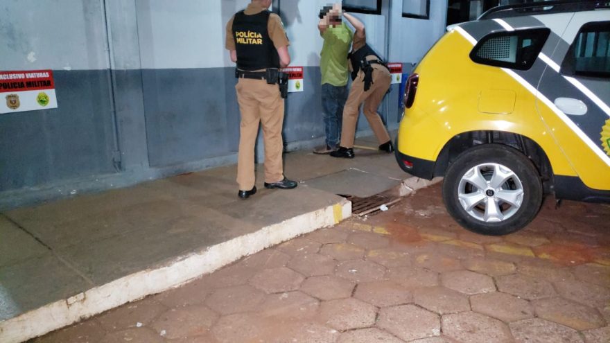 Homem é detido após agredir filho com soco no Pioneiros Catarinenses