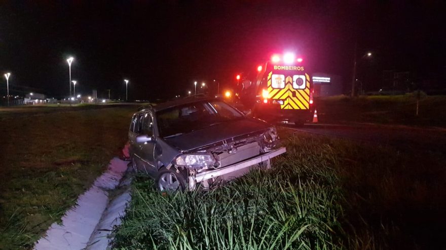 Saída de pista deixa uma pessoa ferida na BR-467