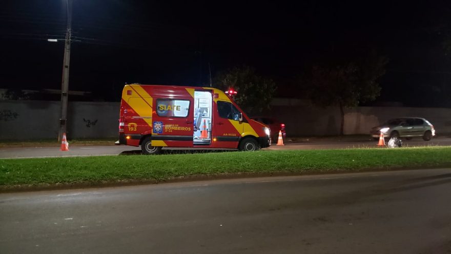 Motociclista fica ferido após colisão na Avenida Assunção