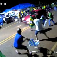 Imagem referente a Concedida restituição de veículo à mulher que furou bloqueio e quase atropelou manifestantes em frente ao Exército