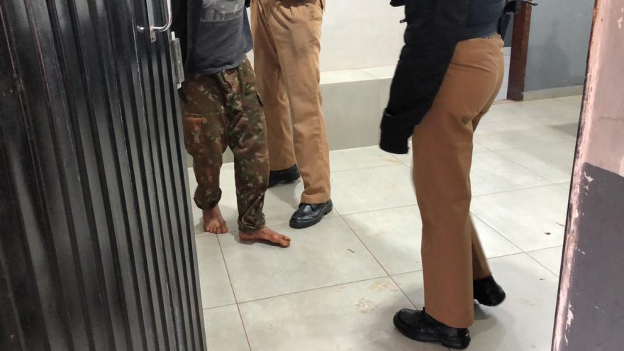 Homem é detido após agredir a companheira no Santa Felicidade