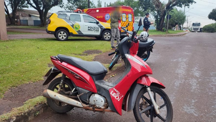 Acidente entre duas motos Honda Biz, deixa homem ferido no Bairro Floresta