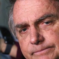 TSE multa Bolsonaro por propaganda irregular nas eleições de 2022