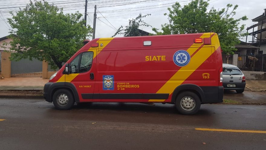 Mulher sofre contusão pélvica após cair da escada no Bairro Cataratas