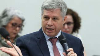 Ministro diz que governo quer paz no campo e retomará reforma agrária