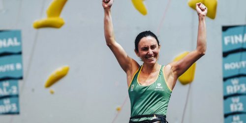 Imagem referente a Marina Dias leva ouro inédito para o Brasil no Mundial de Paraescalada