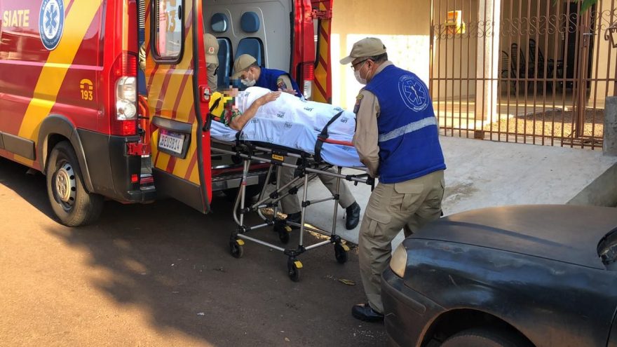 Idosa sofre fratura na perna após cair em residência no Floresta