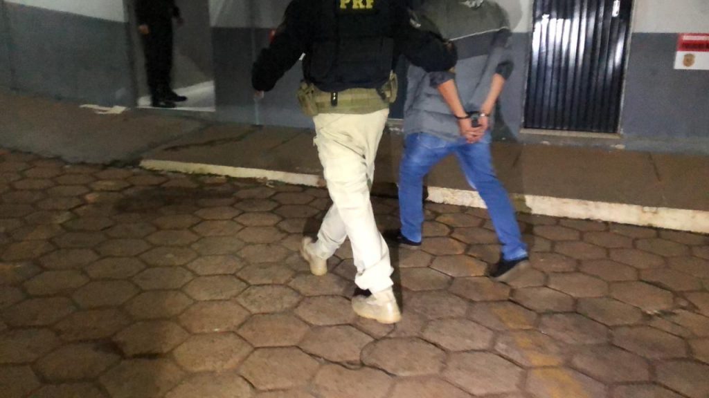 Homem procurado por tráfico de drogas é encontrado pela PRF em Guaraniaçu