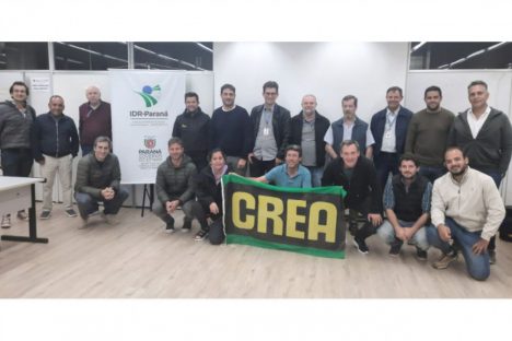 Produtores argentinos visitam o IDR-Paraná para conhecer pesquisas de milho e feijão
