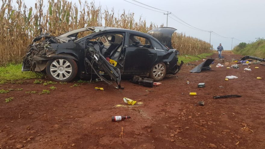 Homem morre após ser ejetado em capotamento na BR-369