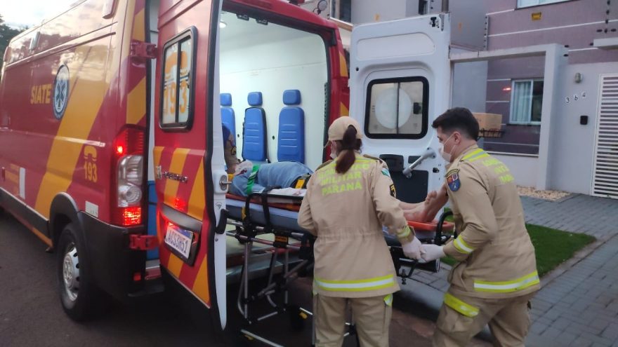 Idoso fratura dedo ao ser atropelado pelo próprio carro no Cancelli