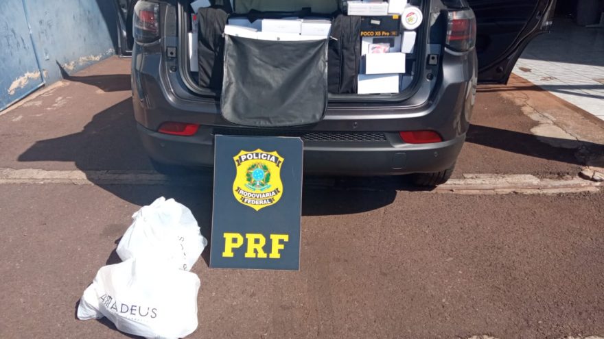 Três homens são detidos pela PRF com eletrônicos, perfumes e anabolizantes