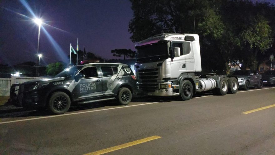 BPFron recupera em Cascavel caminhão furtado em São Paulo