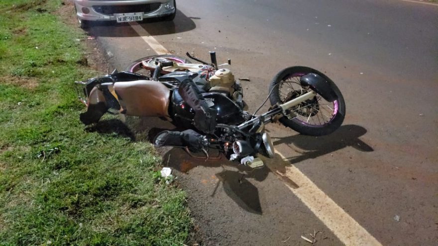 Motociclista fica em estado grave em acidente no Trevo Cataratas