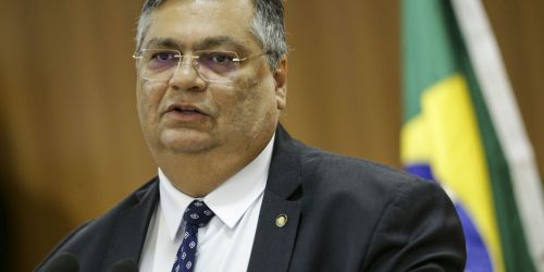 Dino não descarta hipótese de sabotagem em caso de apagão