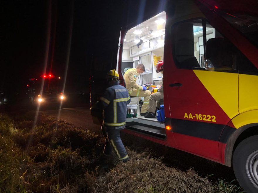 Mulher sofre queda de bicicleta na BR-163 e fica ferida