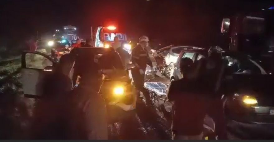 Acidente entre três carros deixa vários feridos na BR-369 em Corbélia