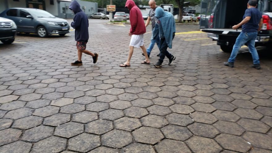 Três homens são presos pelo GDE com objetos furtados