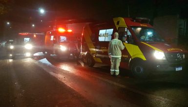 Imagem referente a Bombeiros combatem incêndio em Terreiro no Parque São Paulo