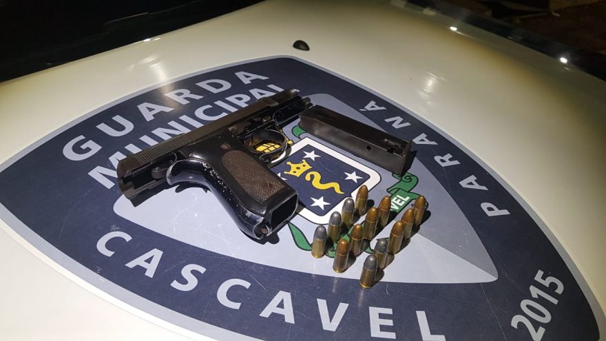 Homem é detido com arma de fogo no Alto Alegre
